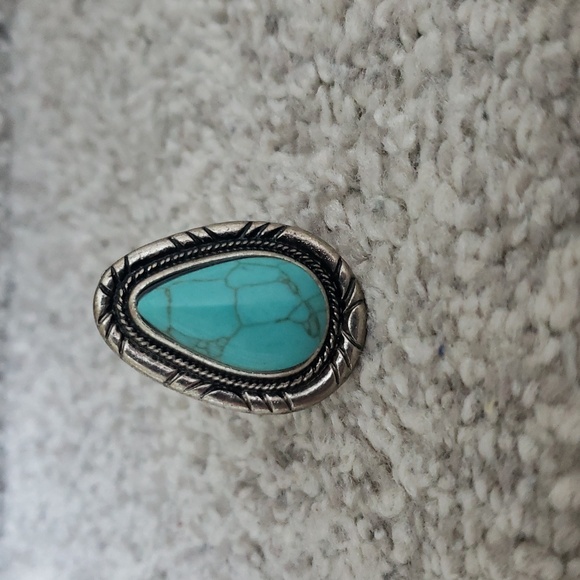 Jewelry - Teardrop turquoise adjustable ring
